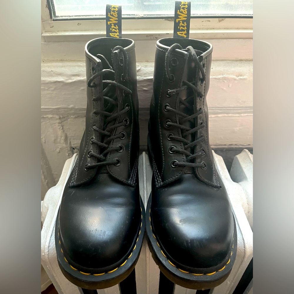 Black leather Dr. Martens boots - woman’s Size 10
